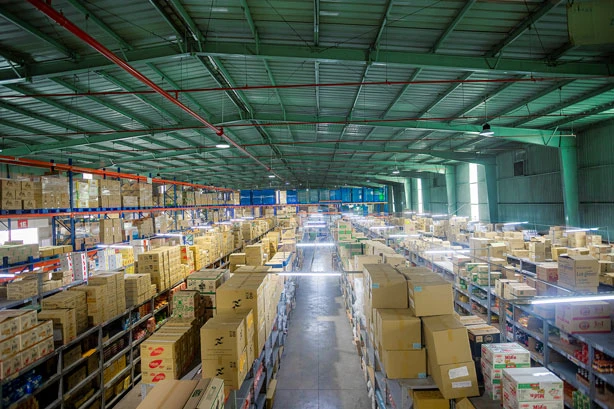 warehouse service