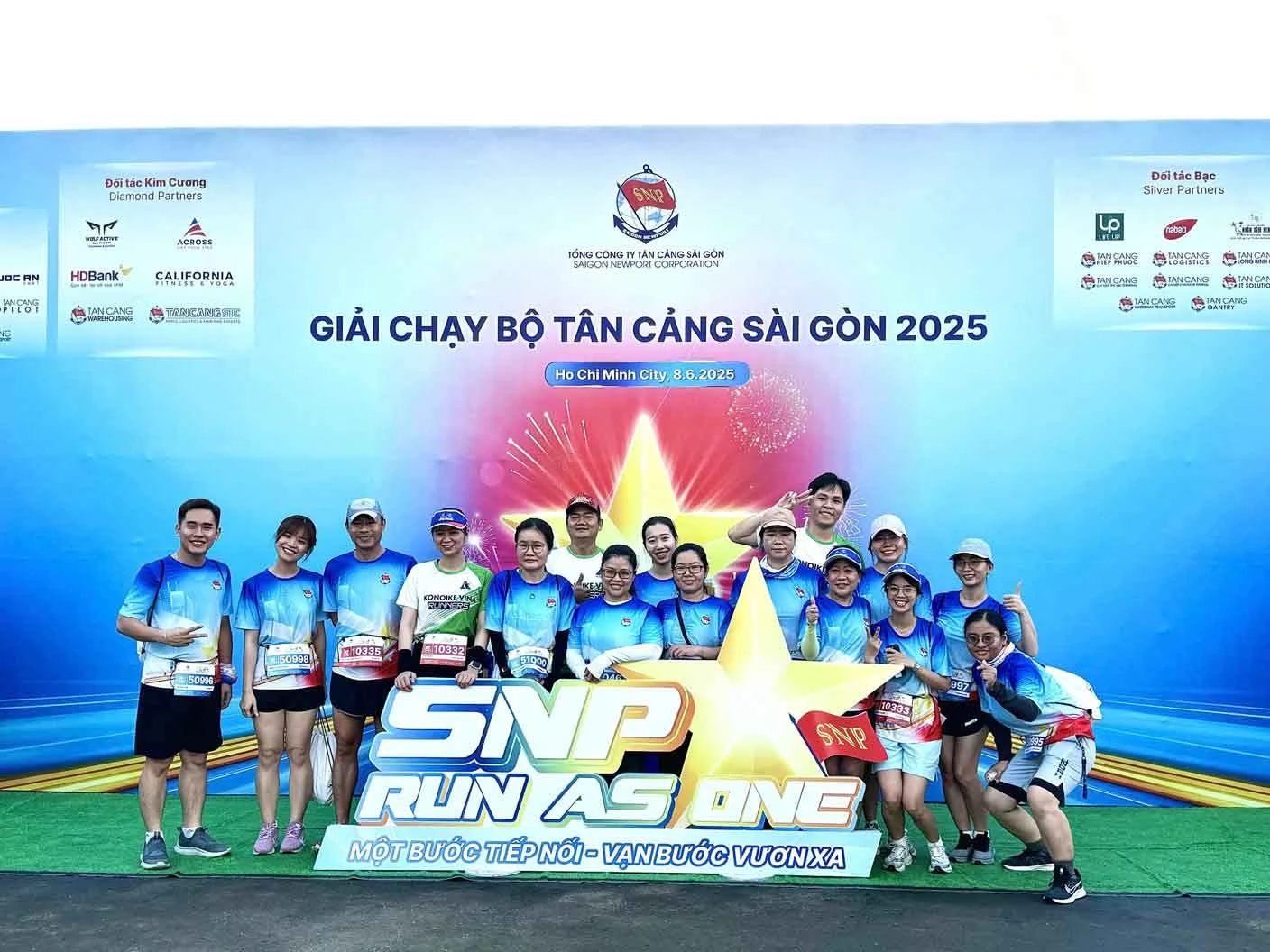konoike vina tham gia giai chay bo snp run as one 2025