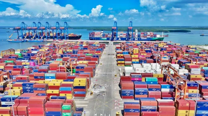 cuoc container a my a au tiep tuc neo cao doanh nghiep xuat khau chiu ap luc lon
